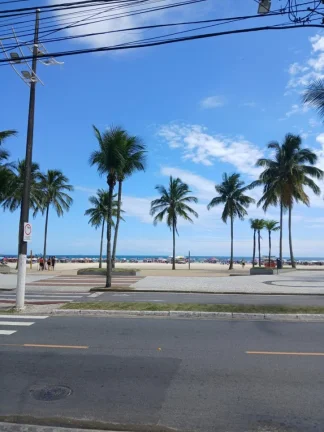 Imagem ???? "Você sabia que existe um condomínio PÉ NA AREIA com salão de festas e elevador em Praia Grande?"