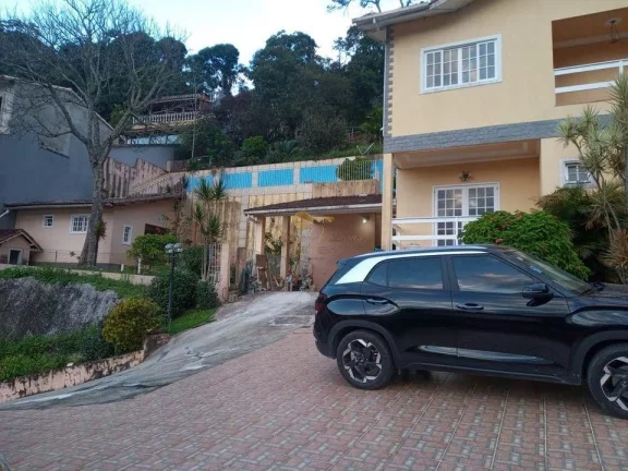 Imagem Casa em Condomínio para Venda em Teresópolis / RJ no bairro Panorama