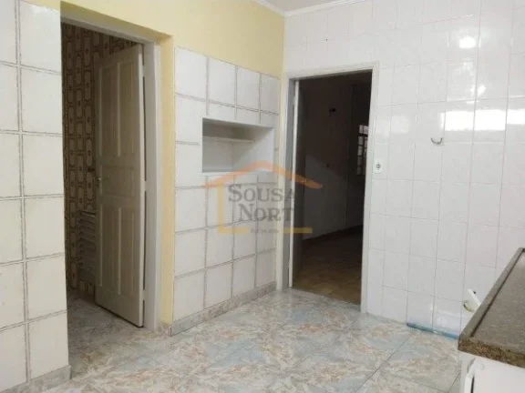Imagem Casa térrea, 1 dormitório com closet, sala 2 ambientes, cozinha, banheiro social, lavanderia, pequ...