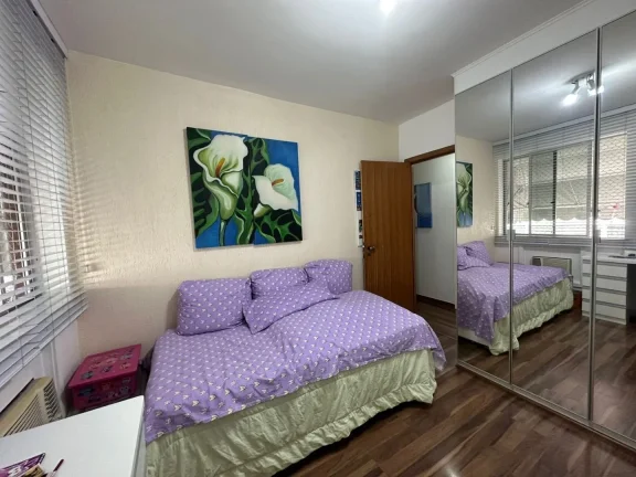 Imagem Venha morar em uma cobertura em local previlegiado em icarai,proximo ao Campo de São Bento,com comércio no entorno,imovél amplo,com vista previlegida
