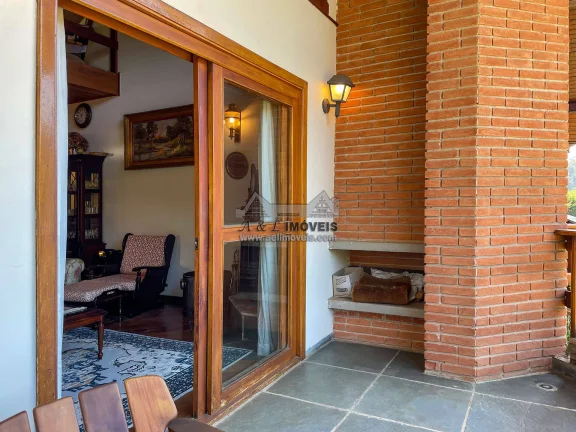 Imagem Apartamento à venda em Campos do Jordão – Com 05 dormitórios e 03 suítes