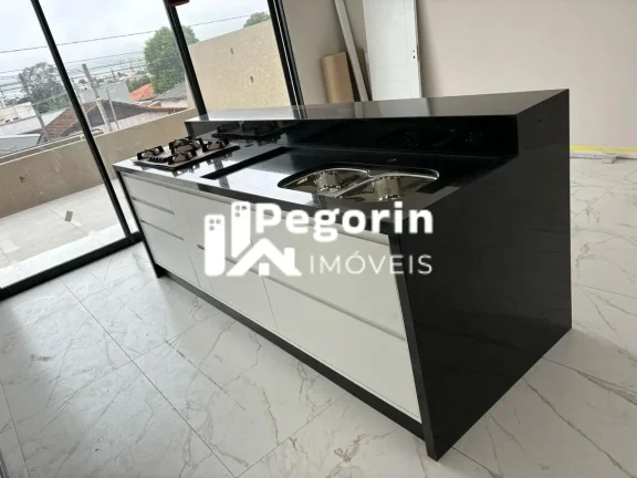 Imagem Sobrado à venda em Curitiba, Pinheirinho, com 3 quartos, 217,00m²