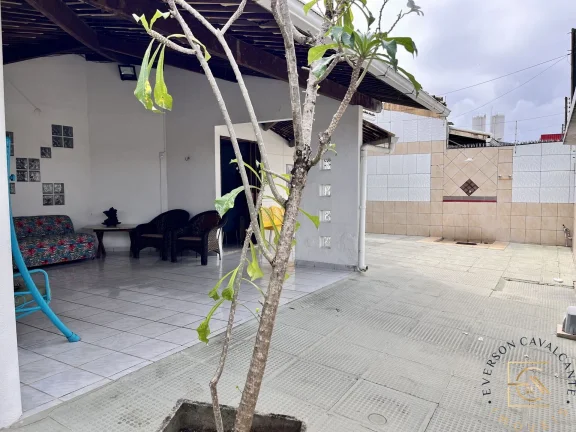 Imagem Casa Térrea com 3 quartos à Venda no Bairro Serraria, Maceió/AL