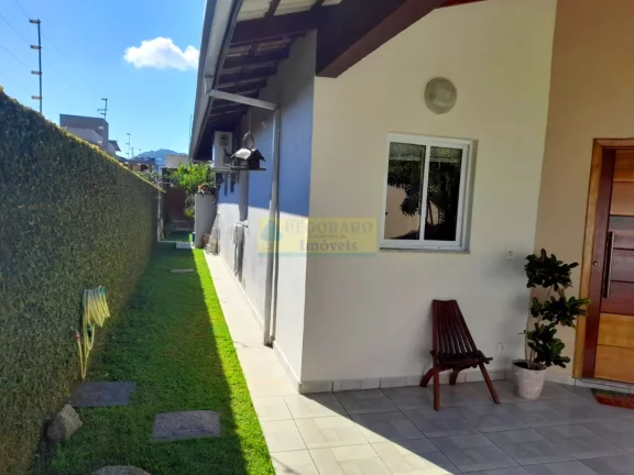 Imagem Casa Moderna com Edícula a Venda na Martim de Sá