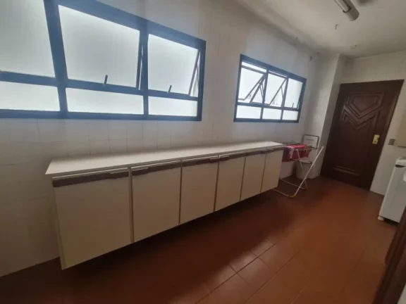 Imagem Apartamento Boqueirão 1 Quadra da praia com 3 dormitórios à venda, 246 m²Boqueirão - Santos/SP