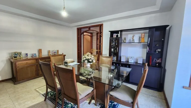 Imagem Casa em Condomínio para Venda em Teresópolis / RJ no bairro Prata