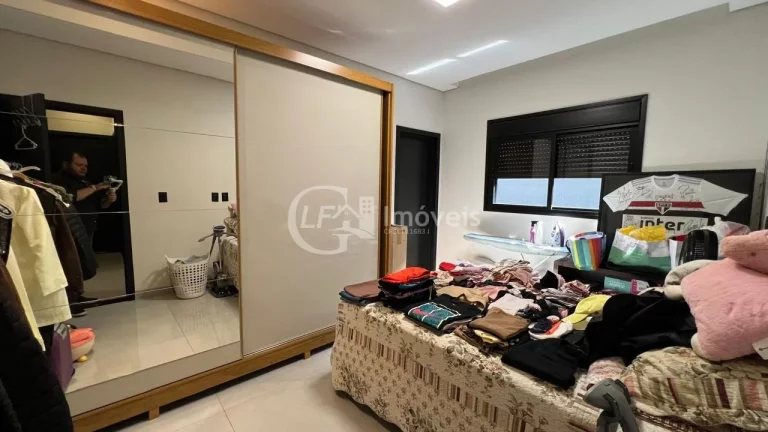 Imagem Casa à venda em Campo Grande-MS, Alphaville II: 2 quartos, 2 suítes, 3 salas, 2 banheiros, 4 vagas de garagem, 238m².