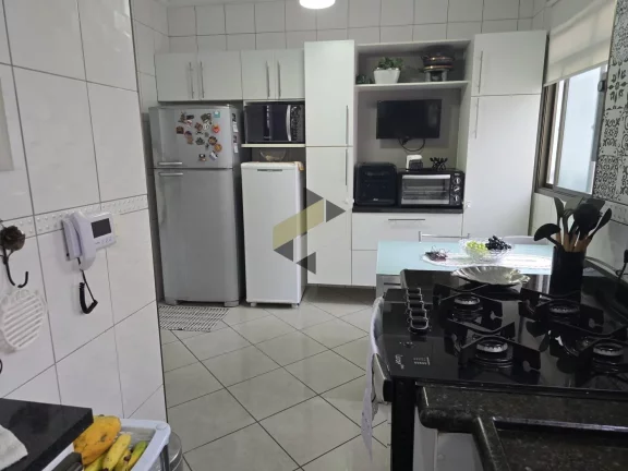 Imagem Sobrado Geminado para Venda em Santos, Embaré, 3 dormitórios, 1 suíte, 4 banheiros, 3 vagas