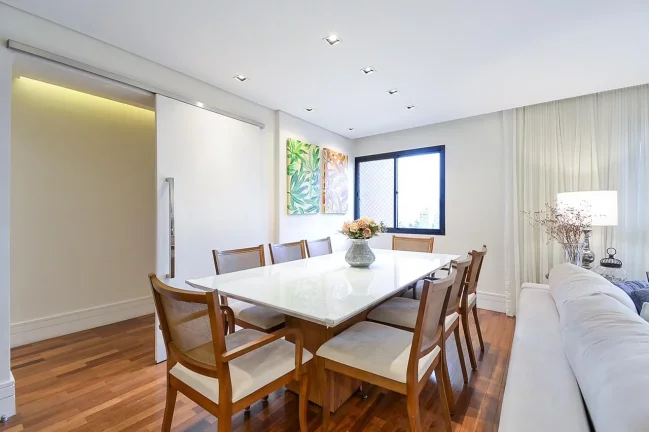 Imagem Apartamento a venda com 3 suítes e 2 vagas na Avenida Eucaliptos - Moema