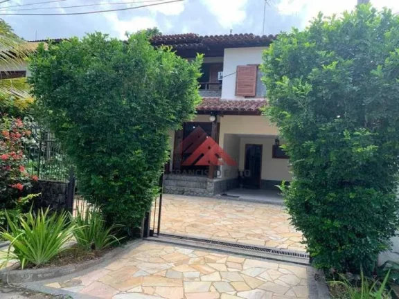 Imagem Casa à venda, 360 m² por R$ 1.300.000,00 - Itacoatiara - Niterói/RJ