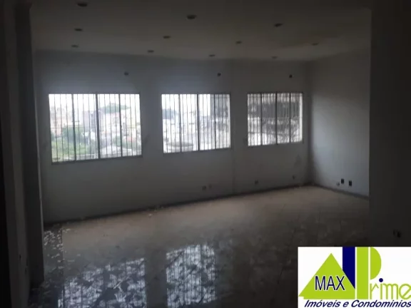 Imagem TERRENO COM 03 CASAS E 01 SALÃO COMERCIAL.
