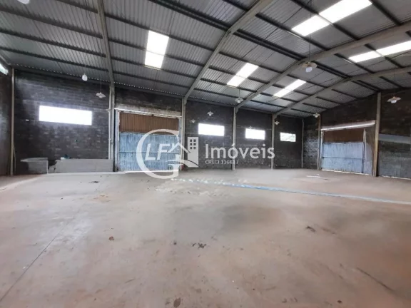 Imagem Barracão Comercial para Locação em Campo Grande-MS, Bairro Mata do Jacinto - 2 Banheiros e 420m² de Área.