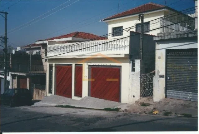 Imagem Sobrado 5 dormitórios, sala para 2 ambientes, cozinha, 3 banheiros, lavabo, área de serviço e 2 v...