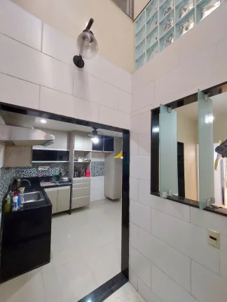Imagem EXCELENTE Casa TRIPLEX com 260m² no Pq Duque.