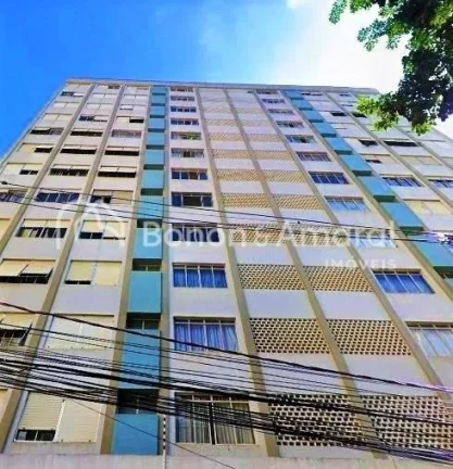Imagem Oportunidade no Edifício Cristina, no Centro de Campinas. Este amplo apartamento totalmente reforma...