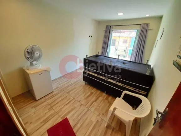 Imagem Casa com 2 Kitnetes e uma loja à venda - Peró - Cabo Frio/RJ