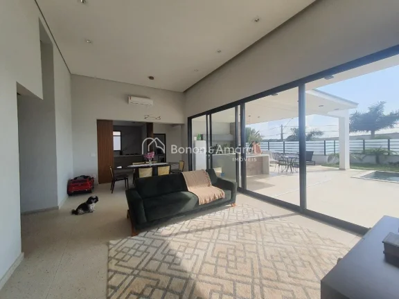 Imagem Casa Térrea à Venda com 3 Suítes - Condomínio Terras do Cancioneiro, Paulínia/SP - 242 m²

Exc...