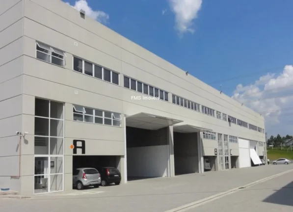 Imagem Galpão com 881m2 em Cajamar/SP