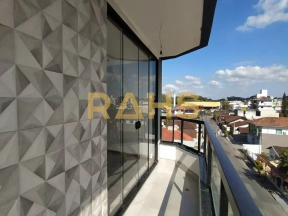 Apresentando um incrível apartamento Giardino no bairro Costa e Silva, com espaçosos 110m² privat...