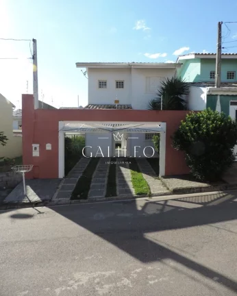vende-se casa no Jardim Marambaia Casa 150m2 - 3 Dorm 1 Suíte c/ Sacada 2 Banheiros Cozinha Sala