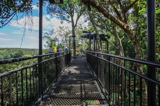 Imagem TERRENO DE 300 M² NO FLORAIS CHAPADA - VENDA