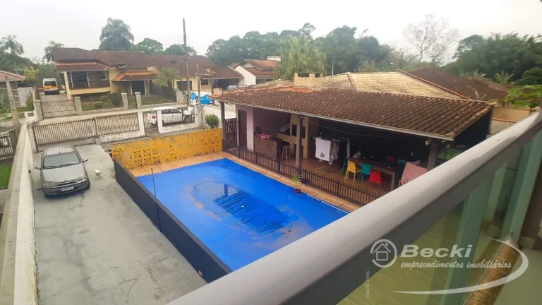 Imagem Sobrado negociável no bairro Santa Catarina - Joinville