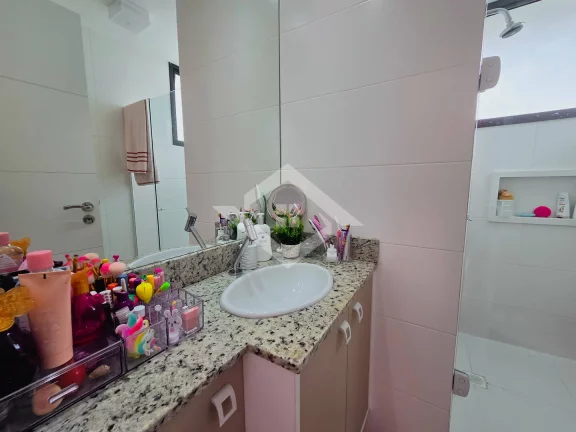 Imagem Casa de 4 quartos ( 3 suítes). Condomínio Enjoy, Recreio dos Bandeirantes