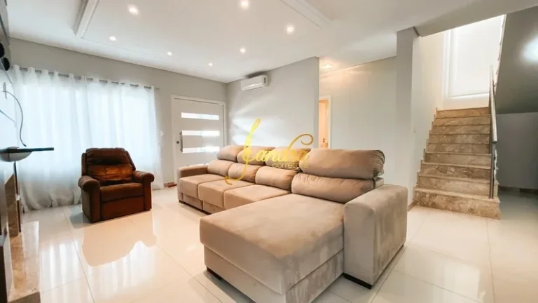 Imagem Casa térrea em Condomínio com 04 suítes mobiliado e decorado