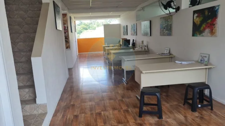 Imagem Prédio comercial à venda em Cotia com terrenos extras