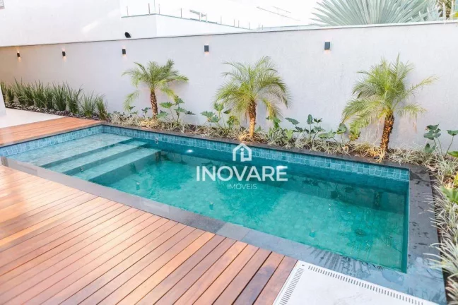 Imagem Casa com 3 dormitórios à venda, 262 m² por R$ 3.200.000,00 - Condominio Horizontal Paraíso - Itumbiara/GO