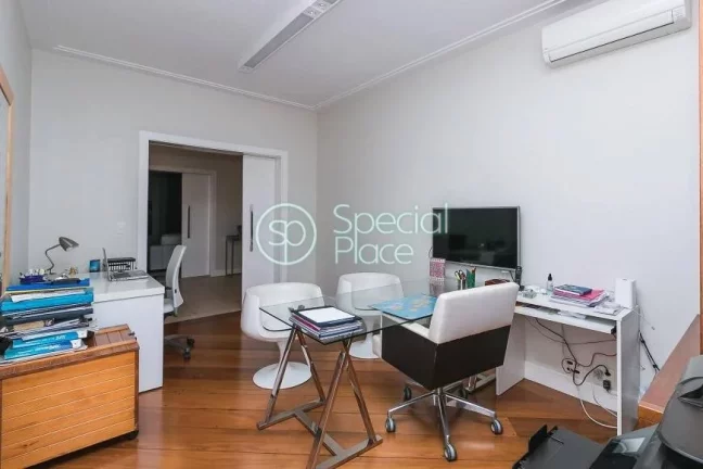 Imagem Belíssimo apartamento de alto padrão para venda em região nobre e elegante com modernos condomín...