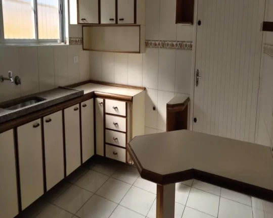 Imagem Sobrado em condomínio fechado