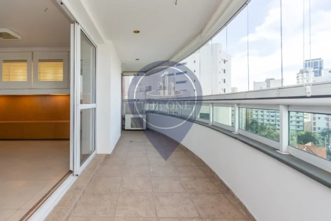 Imagem I Apartamento de luxo em Perdizes, São Paulo-SP, com 3 quartos, 3 suítes, 2 salas, 6 banheiros, 4 vagas e 230m².