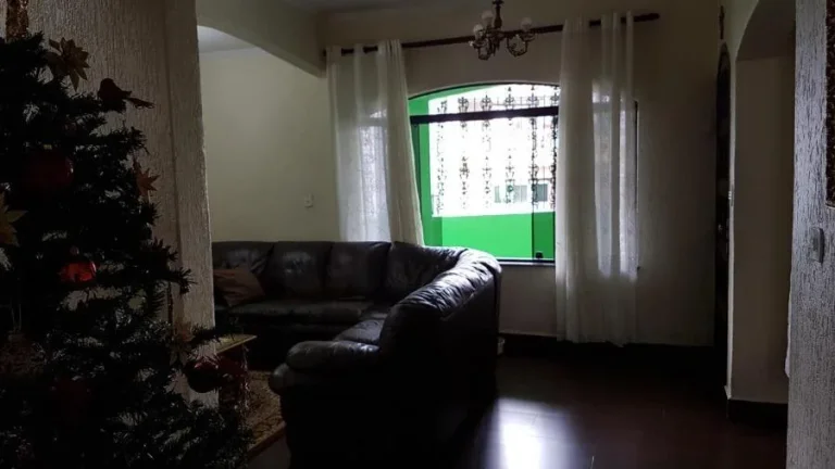 Imagem Casa para Venda por R$600.000,00 com 210m², 1 dormitório, 2 suites e 3 vagas - Jardim catarina, São paulo / SP - Cód. BDI37438