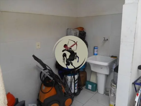 Imagem DEPÓSITO, CABEM 7 CARRETAS, TODA MURADA PRÓXIMA A NOSSA SRA. DE FÁTIMA