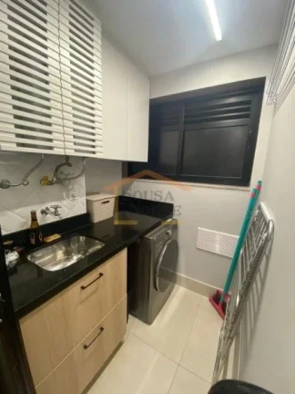 Imagem Apartamento, 2 dormitórios, 1 banheiro, sala dois ambientes com sacada, cozinha estilo americana co...