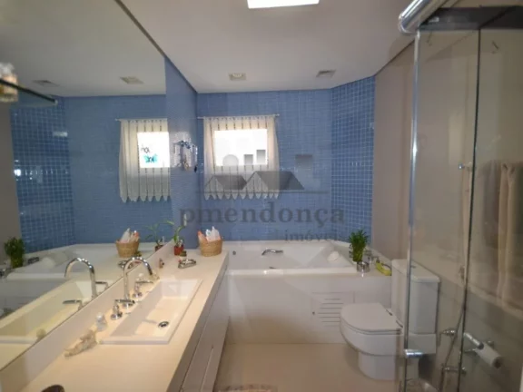 Imagem Magnífica cobertura em excelente localização!! Finamente decorada. No piso superior: cozinha amer...