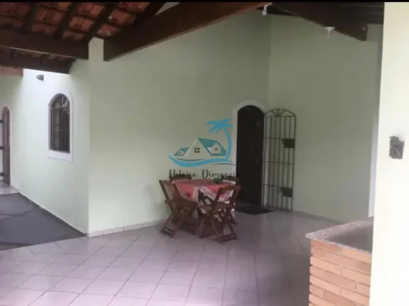 Imagem Maravilhosa casa com 218m² de área construída, 3 dormitórios à venda no Centro de Ubatuba.