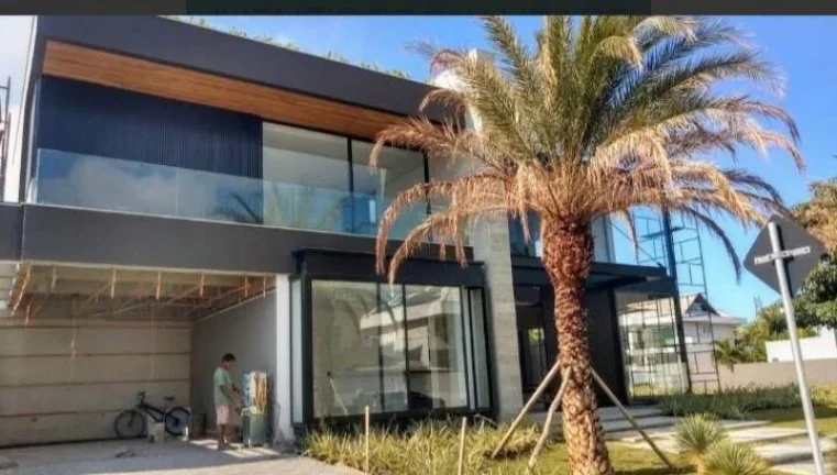 Imagem CASA TRIPLEX Condomínio DEL LAGO