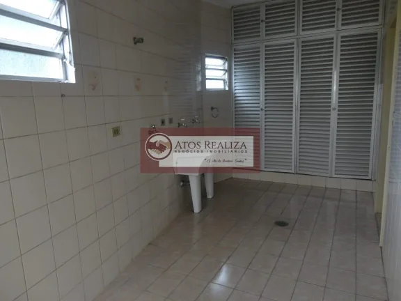 Imagem Casa a venda no Jardim Represa zona sul. Encontrei uma casa para você aqui no Jardim represa zona sul de São Paulo, seu Novo endereço, é um Sobrado lindo cheio de espaços, com uma total de 332m² e sua Área útil de 250m² bem distribuídos, São 4 Dormitórios