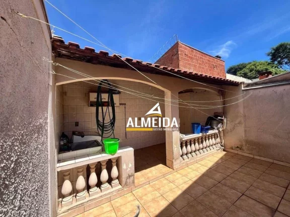Imagem Casa com 2 dormitórios à venda, 120 m² por R$ 400.000,00 - Jardim Floridiana - Rio Claro/SP