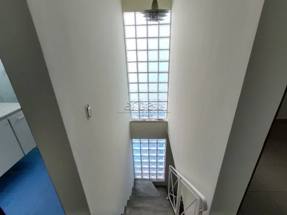 Imagem Sobrado em excelente estado de conservação! - 4 dormitórios sendo uma suíte master com Hidromass...