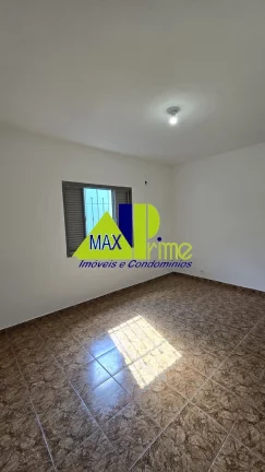 Imagem Casa para locação em São Paulo-SP, Jardim Popular: 3 quartos, 1 suíte, 1 sala, 2 banheiros, 2 vagas, 125m². Agende sua visita!