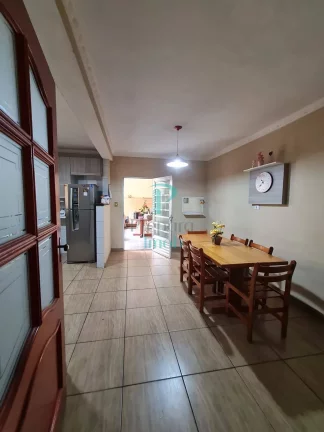 Imagem Sobrado em Osasco à Venda - Oportunidade