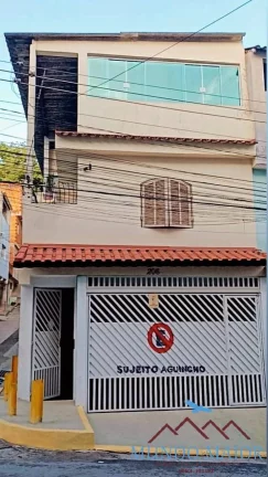 Sobrado à Venda com 2 Dorms e Lavabo Aceita Apto em São Bernardo