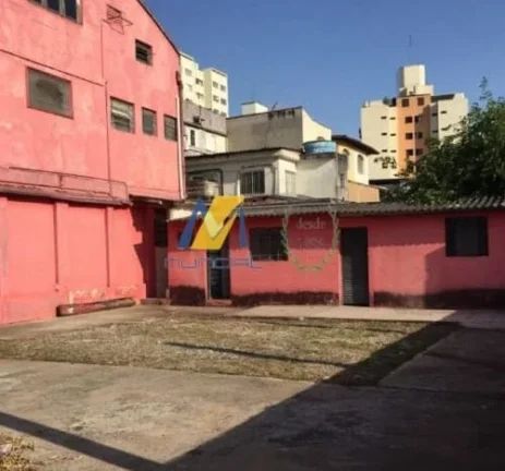 Imagem Galpão para Venda com 680m², 4 salas e 12 vagas!!!