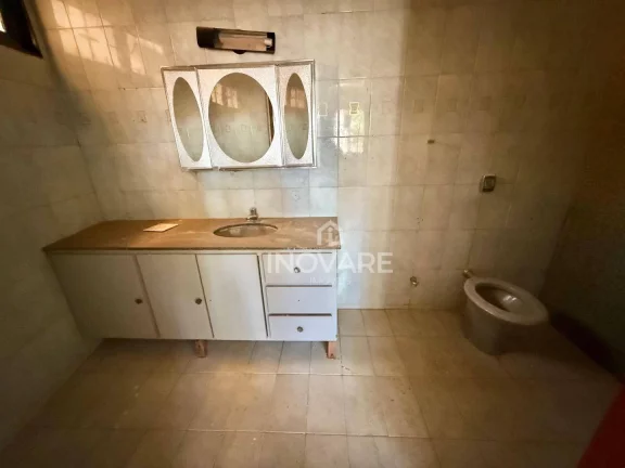 Imagem Casa com 3 dormitórios para alugar, 272 m² por R$ 2.500,00/mês - Setor Central - Itumbiara/GO