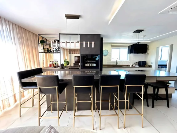 Imagem Apartamento vista mar com 3 suítes sendo 1 master e 3 vagas de garagem em Balneário Camboriú/SC