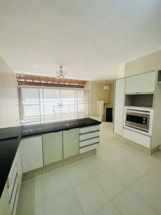 Imagem Linda casa no Jd. das Palmeiras