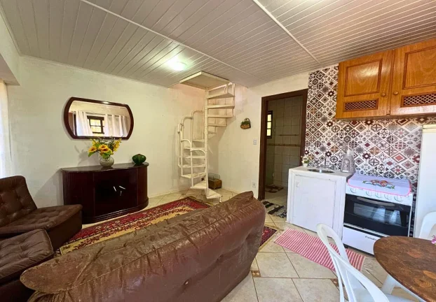 Imagem Três casas, um grande jardim e a liberdade de viver a serra no seu próprio ritmo
